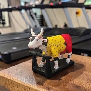 Cow Parade Cow-Isthenics Figurine, Westland Giftware, Collectible #7348, No Tag